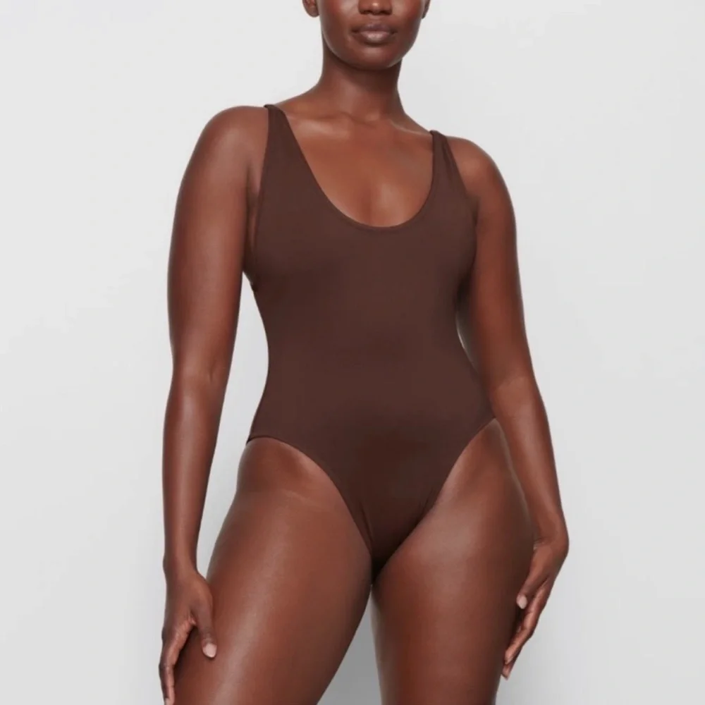 NWT Skims Scoop neck Brown One-Piece Swimsuit new bathing suit cocoa Brown sz XL